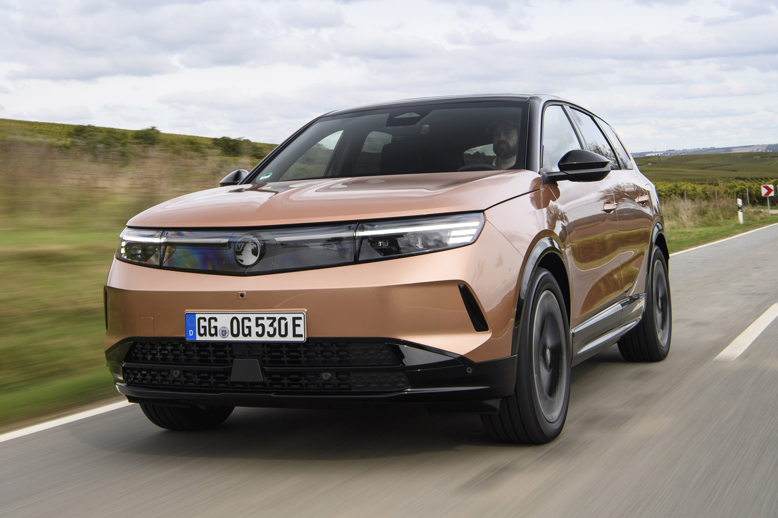 01 Vauxhall Opel Grandland Electric 2024 compte-rendu conduite en tête