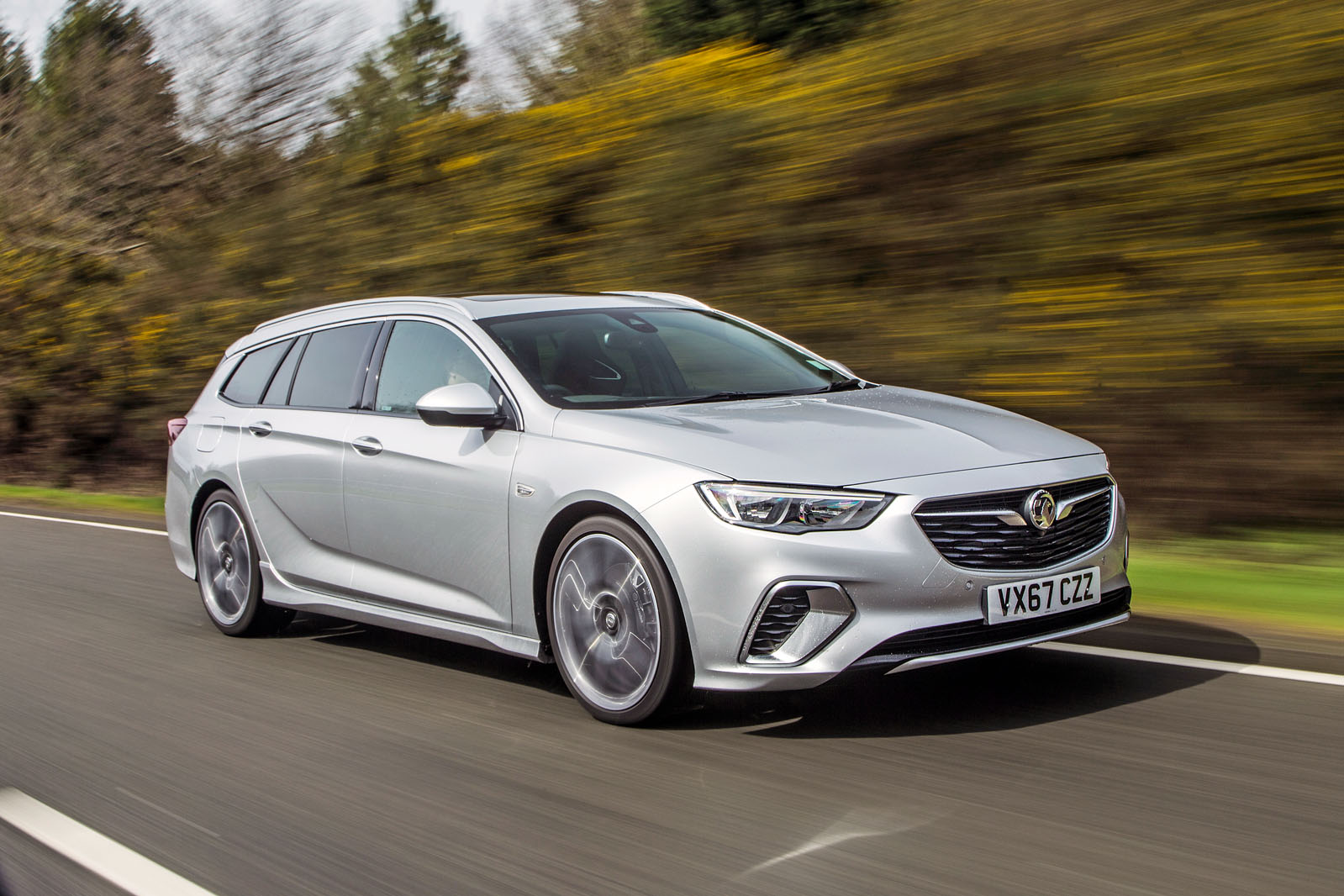 2017 Opel Insignia Grand Sport First Drive, Review