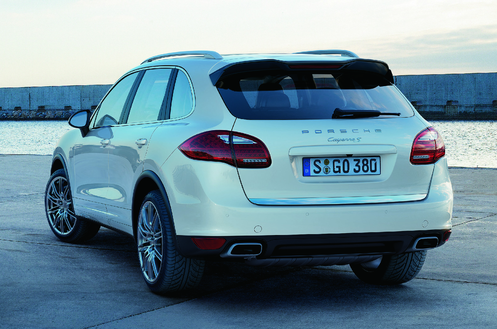 Porsche cayenne hybrid deals 2013