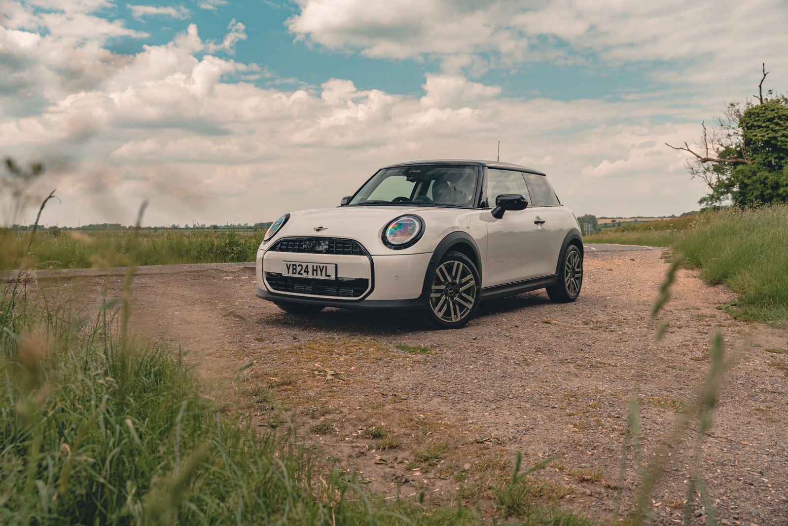 16 Mini Cooper C F66 review 2024 static