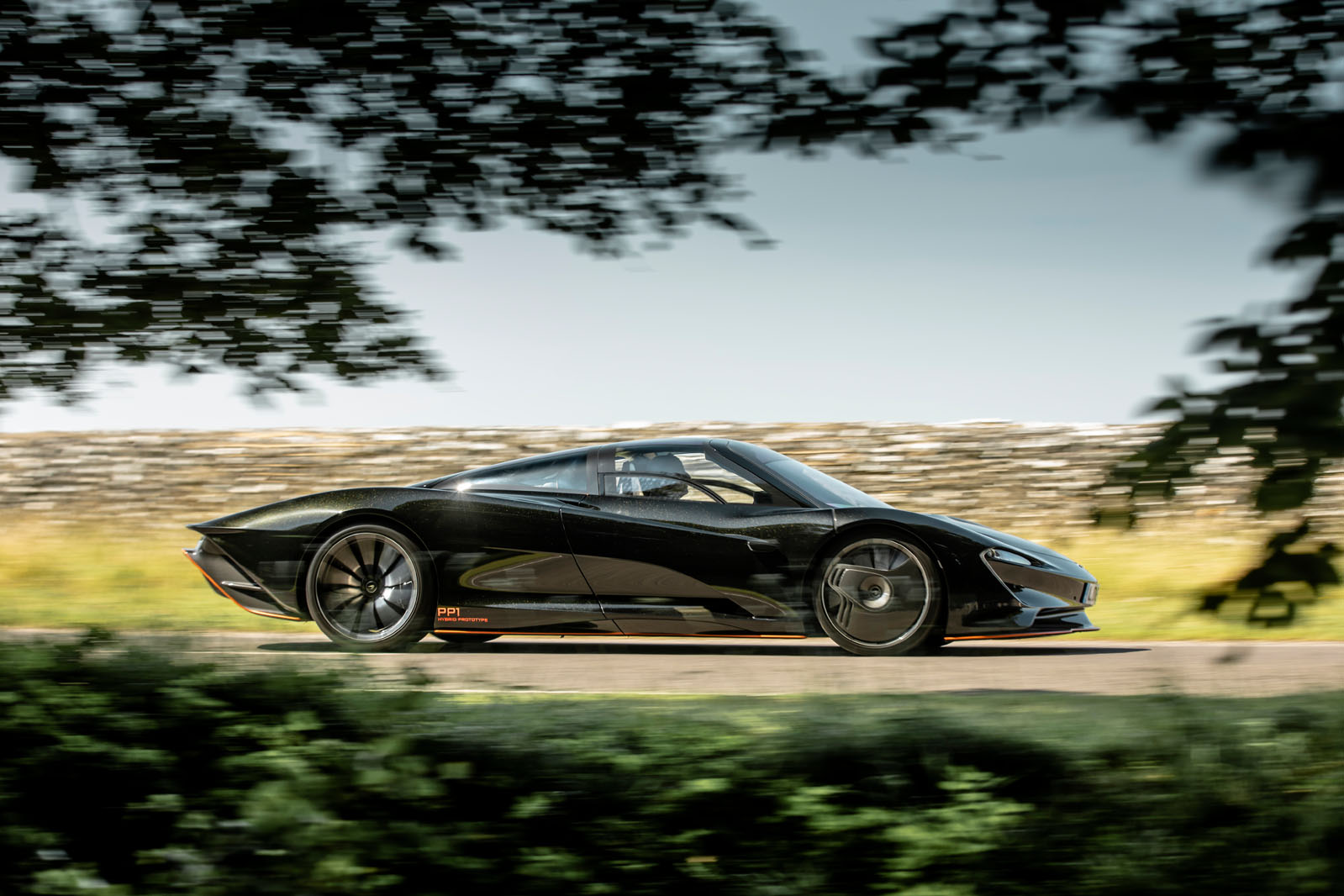 McLaren Speedtail 2020 UK first drive review - hero side