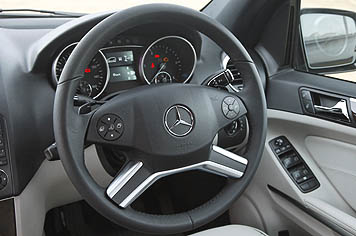 MERCEDES BENZ ML320CDI - Masri Motosport