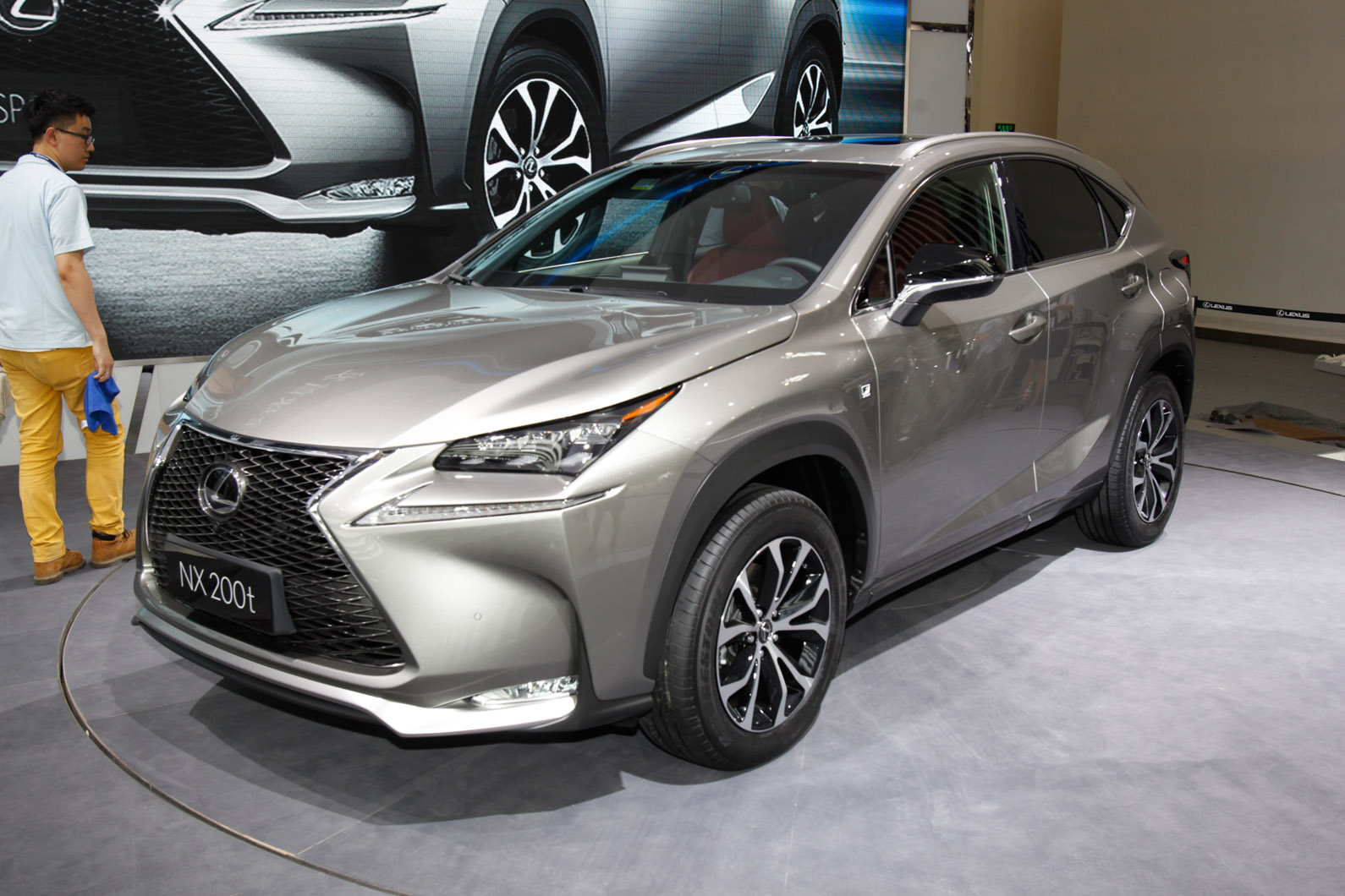 Hud lexus nx