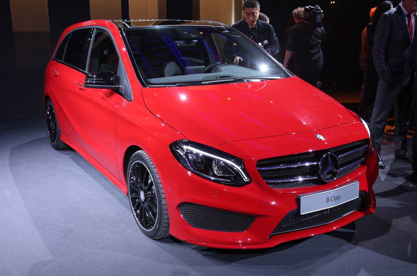 Facelifted Mercedes-Benz B-class Gets Paris Debut | Autocar