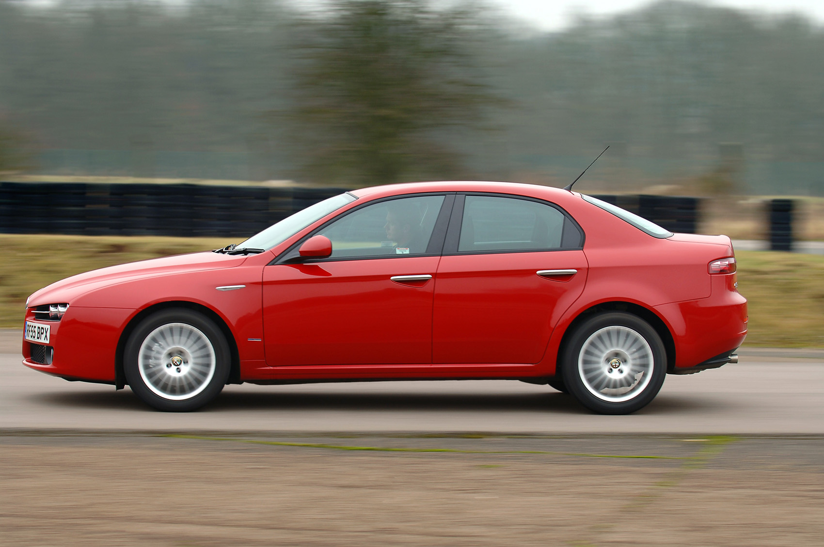 File:2007 Alfa Romeo 159 JTS Q4 sedan (2015-08-07) 01.jpg - Wikimedia  Commons
