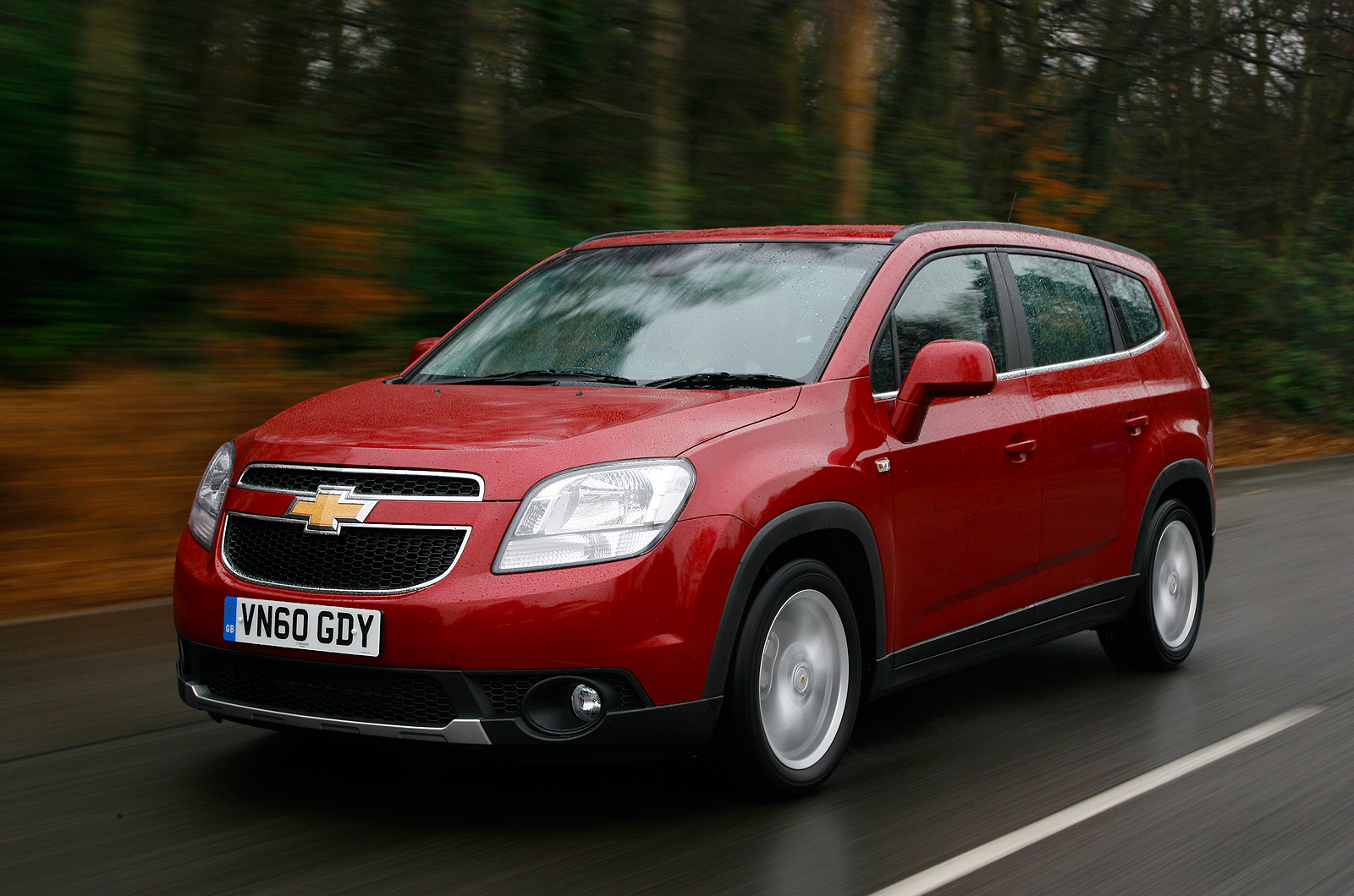 Used Chevrolet Orlando 2011-2015 review