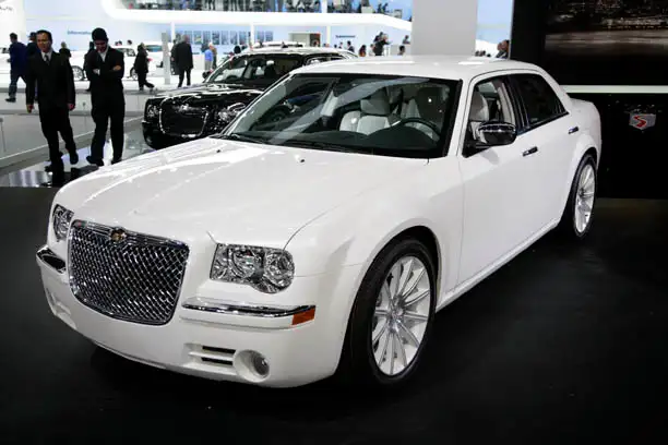 Detroit show: Chrysler 300C | Autocar