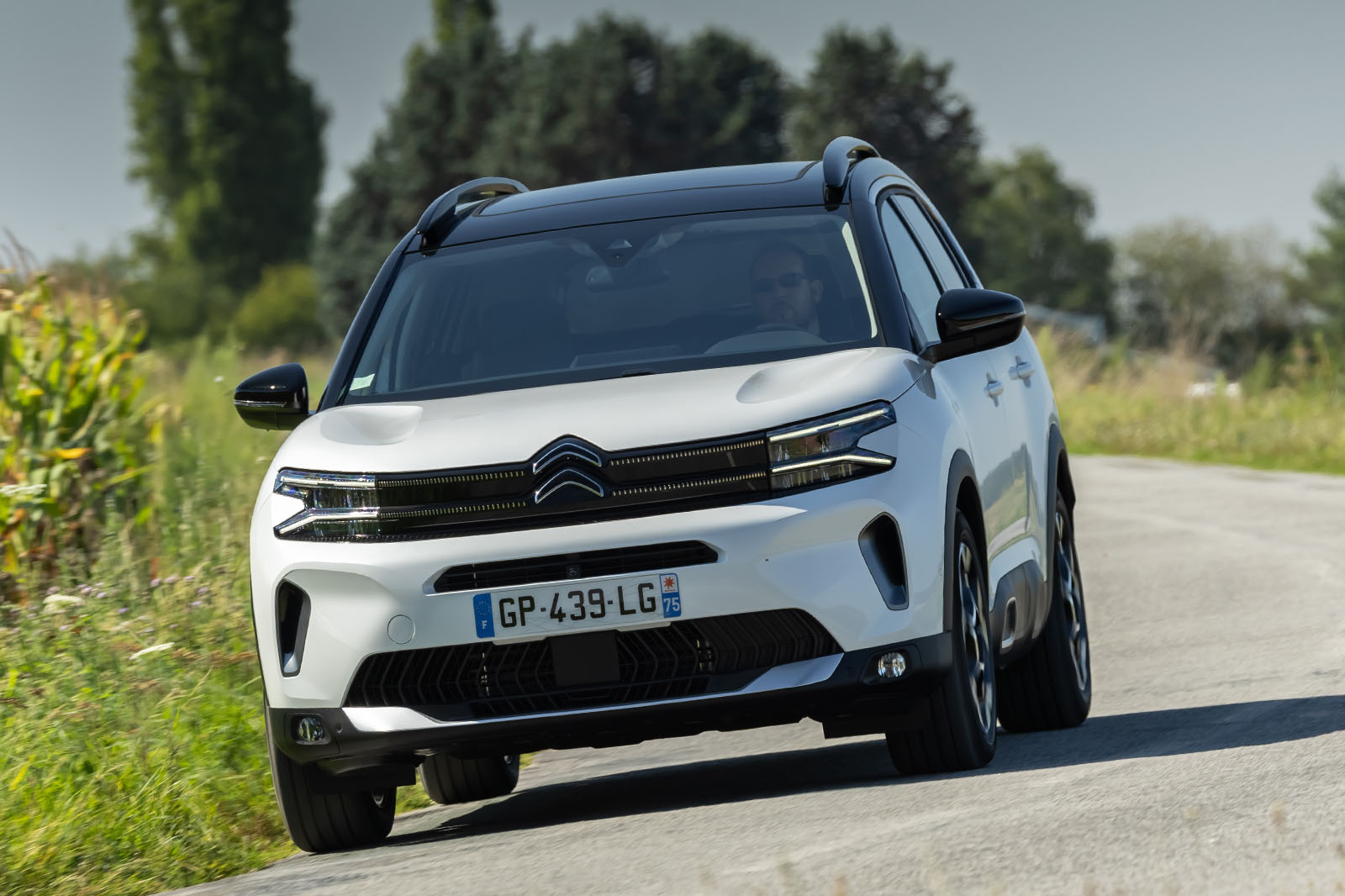 2023 Citroen C5 X price and specs: Petrol here now, plug-in hybrid due next  year - Drive