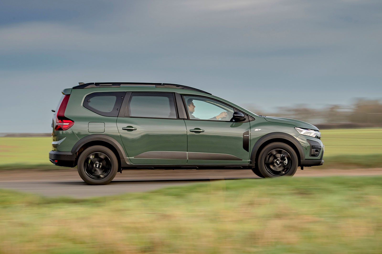 Dacia Jogger Extreme SE review: the range-topping budget seven-seater  Reviews 2024