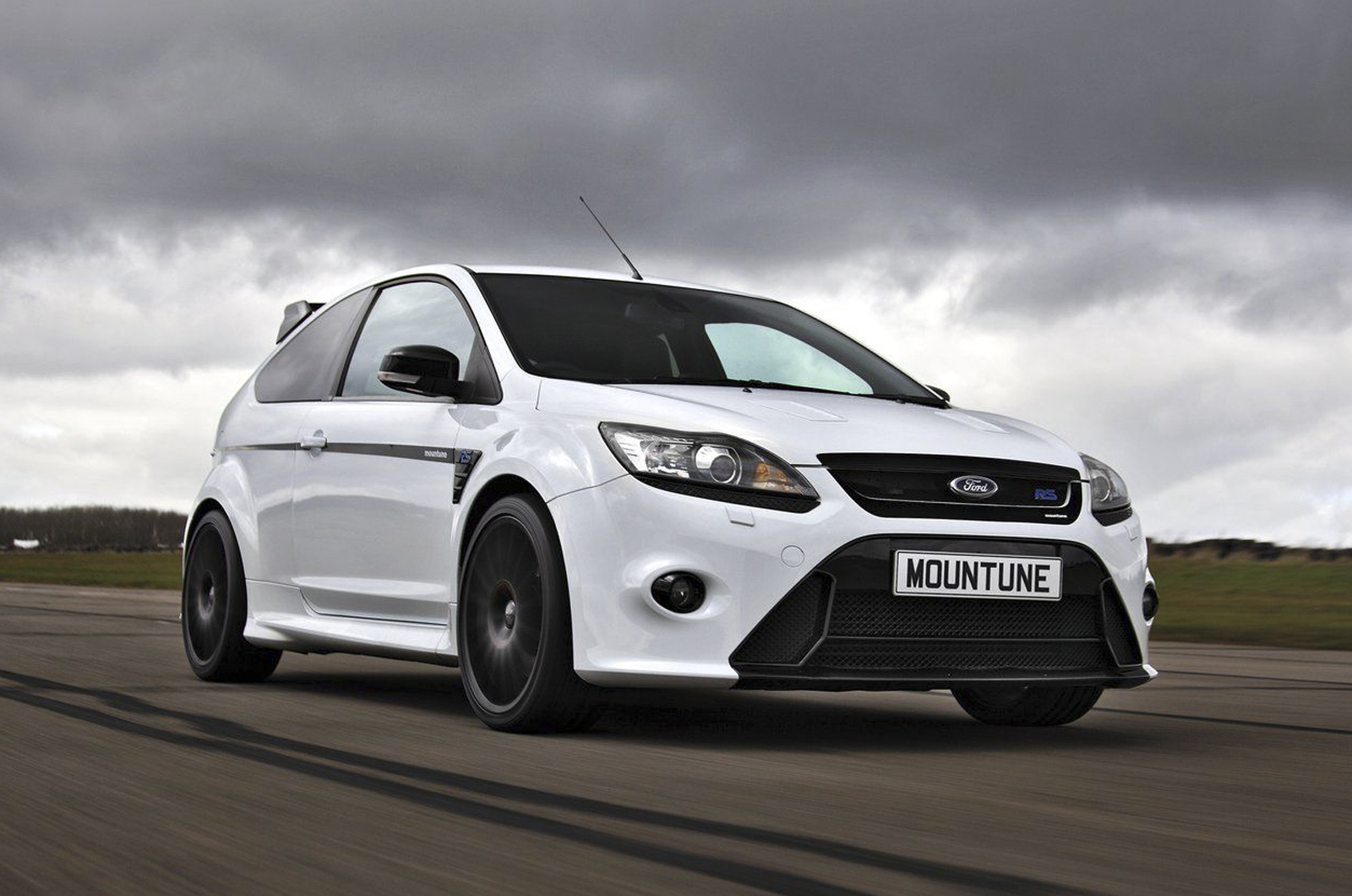 Ford Focus RS (2014) first details of 350bhp hot hatch