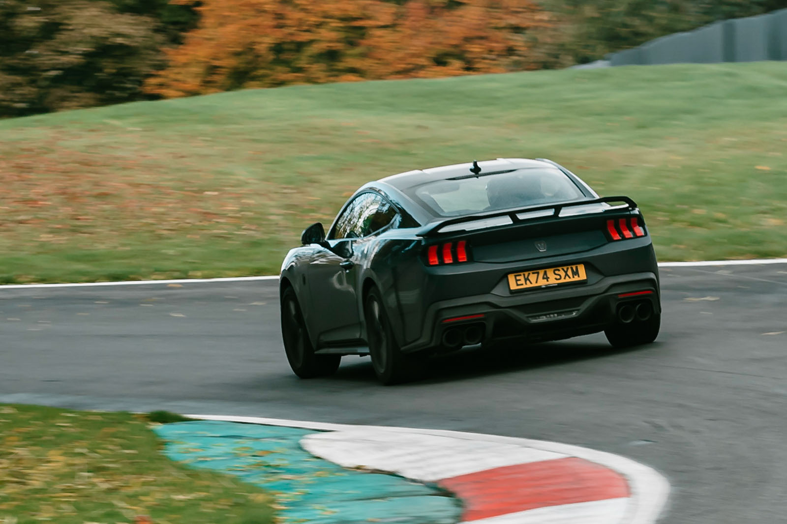 Ford Mustang Dark Horse review 2024 17 rear cornering