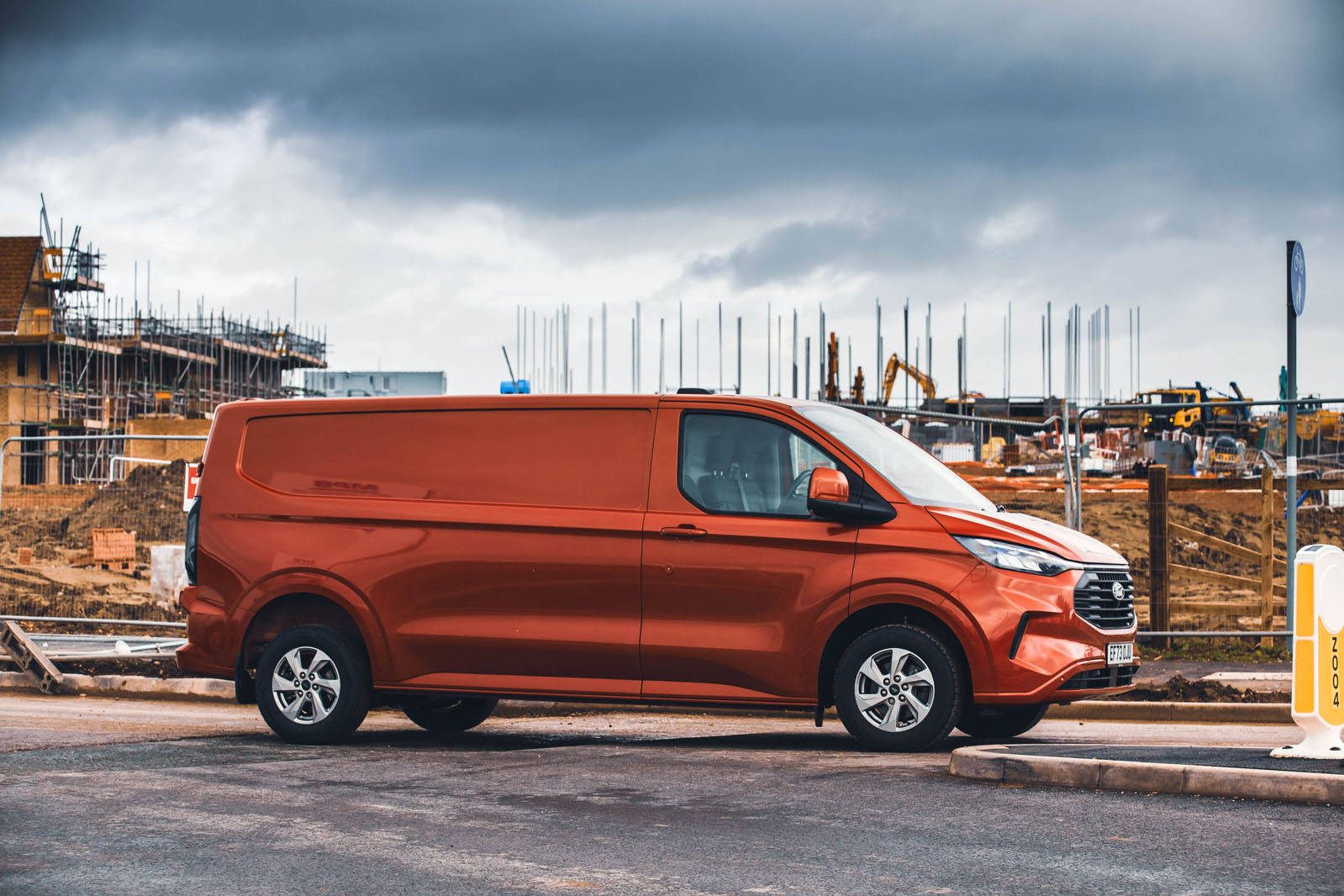 ford transit custon review 2024 31 static