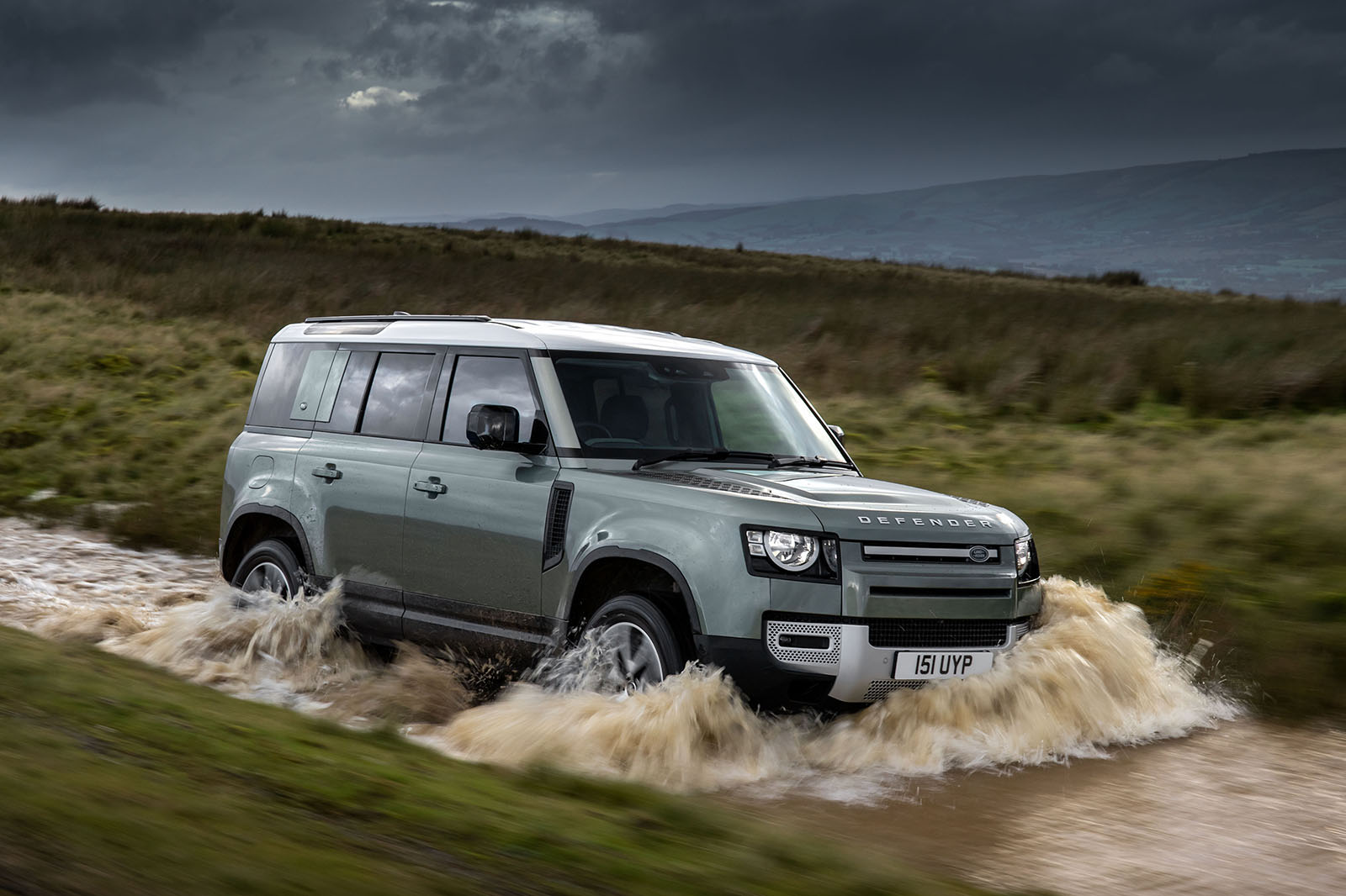 The latest Land Rover Defender loves to activate off-road mode