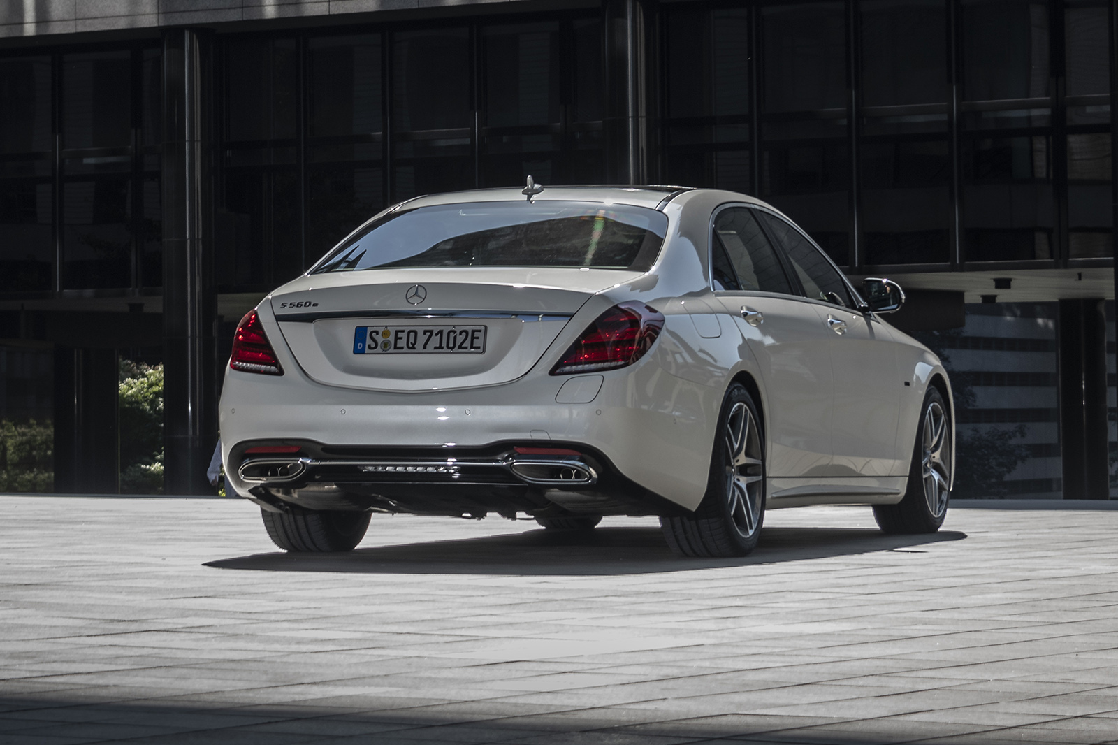 Mercedes Benz S Class S560 E Plug In Hybrid 18 Review Autocar