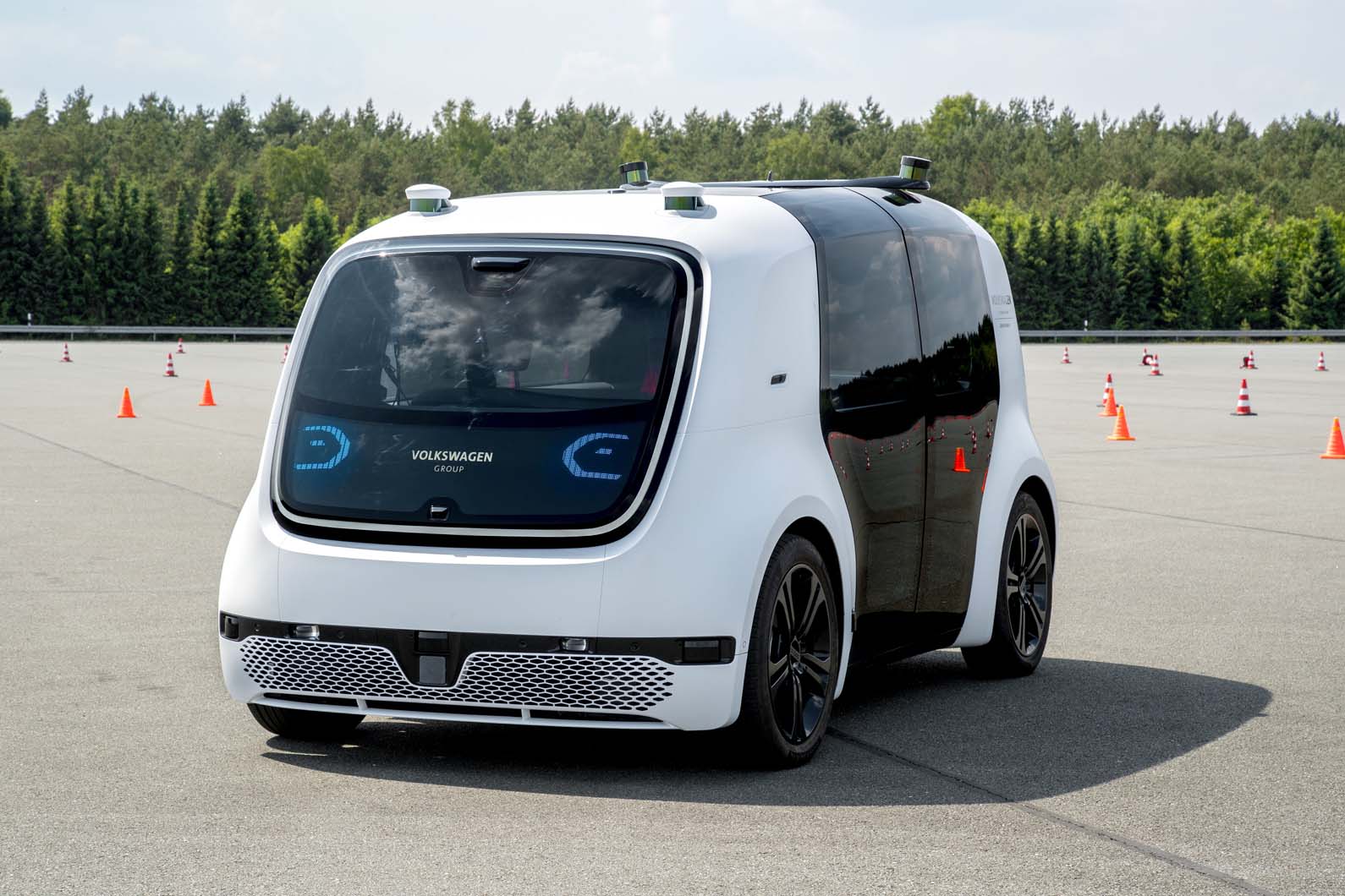 Fully autonomous Volkswagen vehicles due on roads from 2021 | Autocar