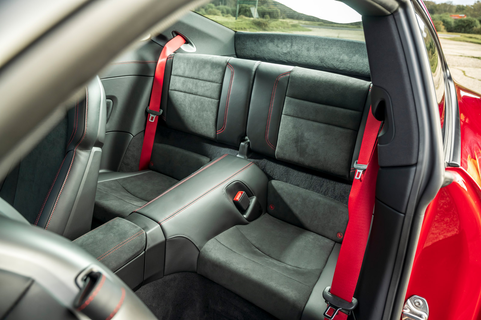 Porsche gts clearance seats