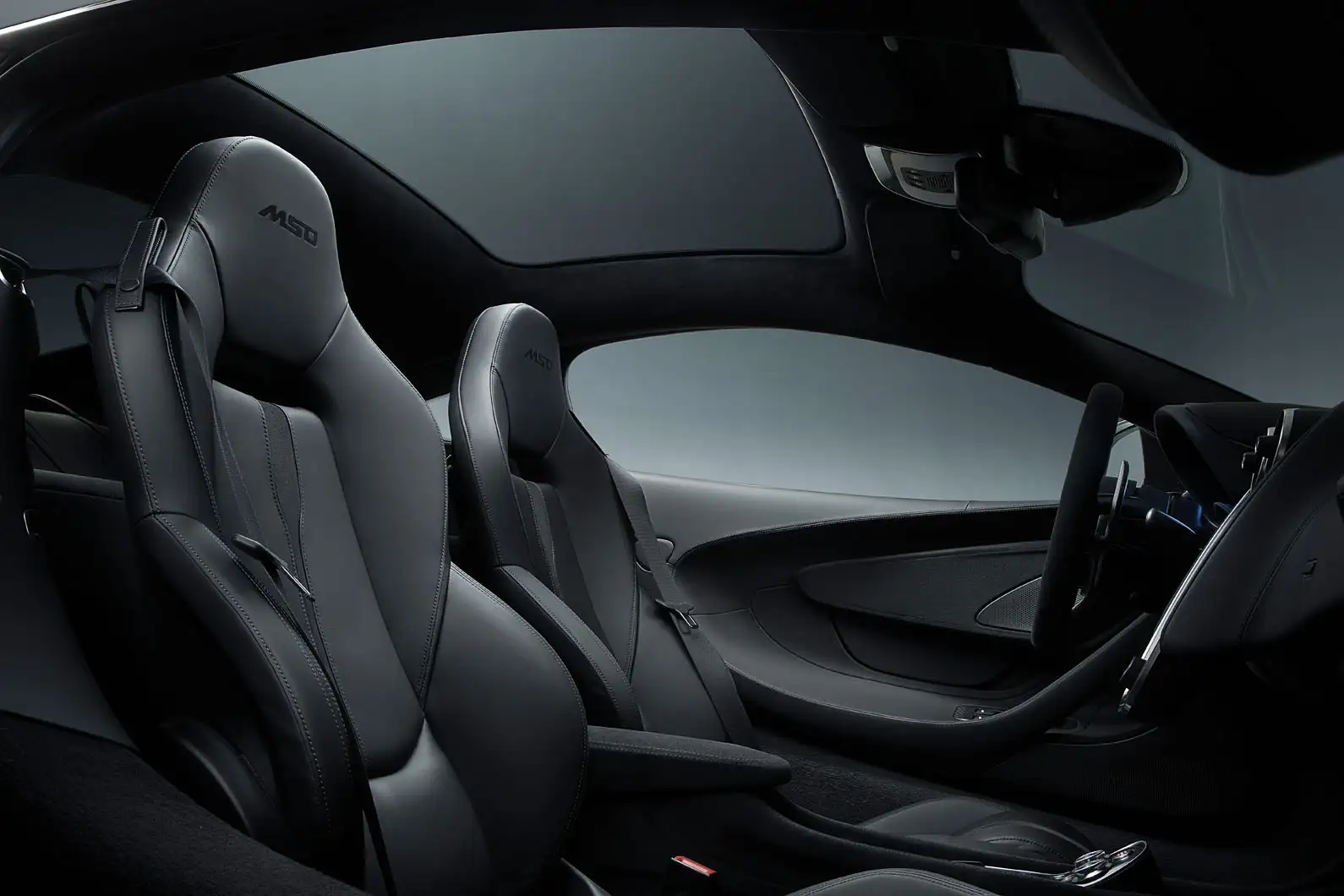 9057mso 570gt black collection 09