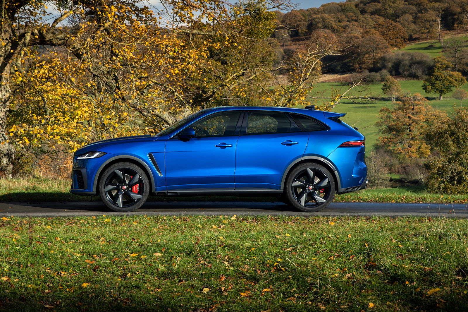 21 Jaguar F Pace Svr Brings New Look And Performance Boost Autocar