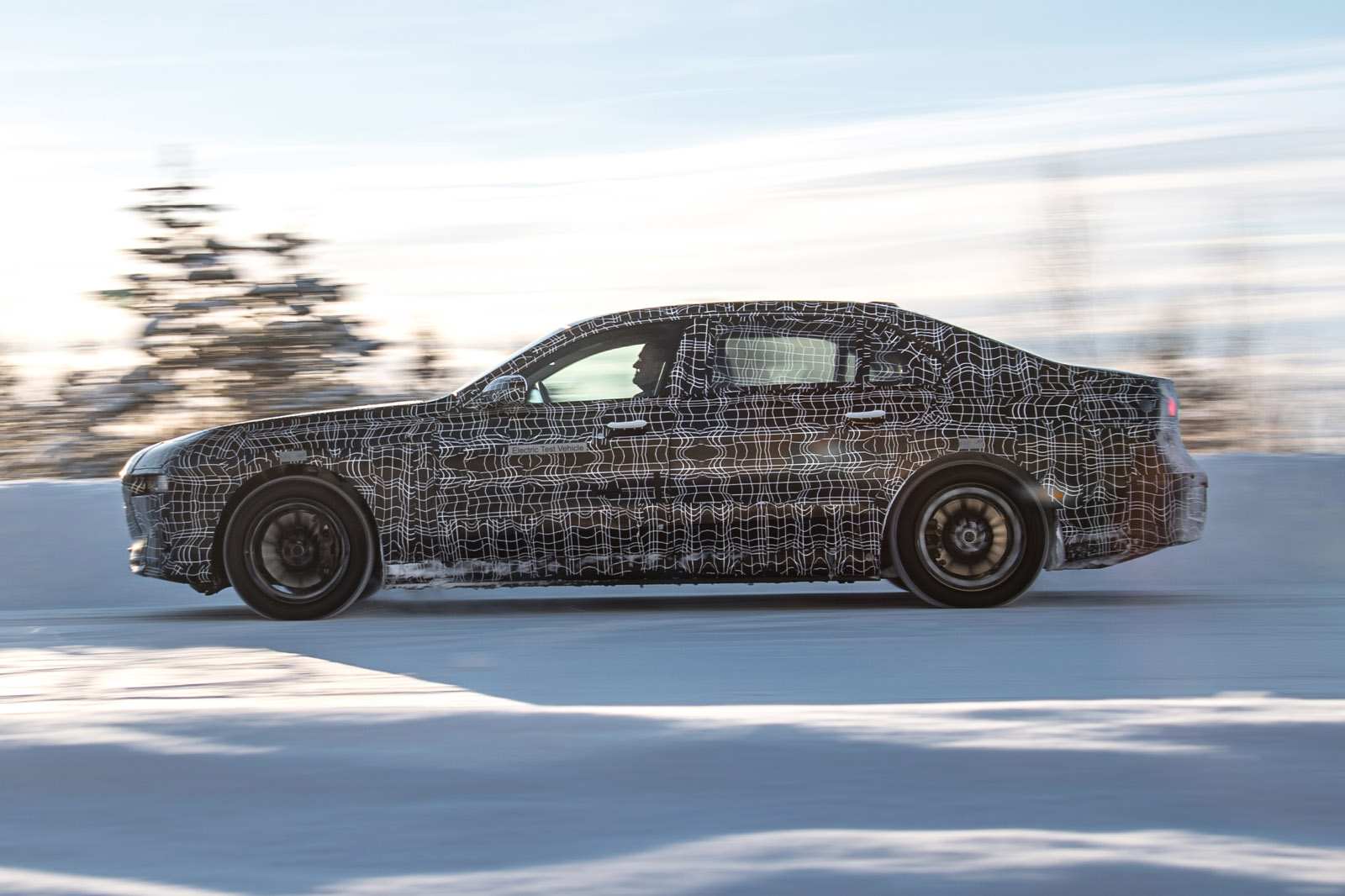 New 2022 BMW i7: official shots show electric 7 Series testing | Autocar