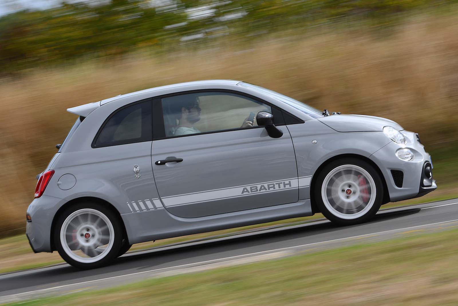 Little video of the Abarth Fiat 500/595 spoiler and installation