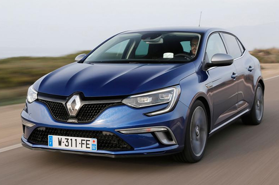 Review: Renault Megane IV ( 2016 - 2022 ) - Almost Cars Reviews