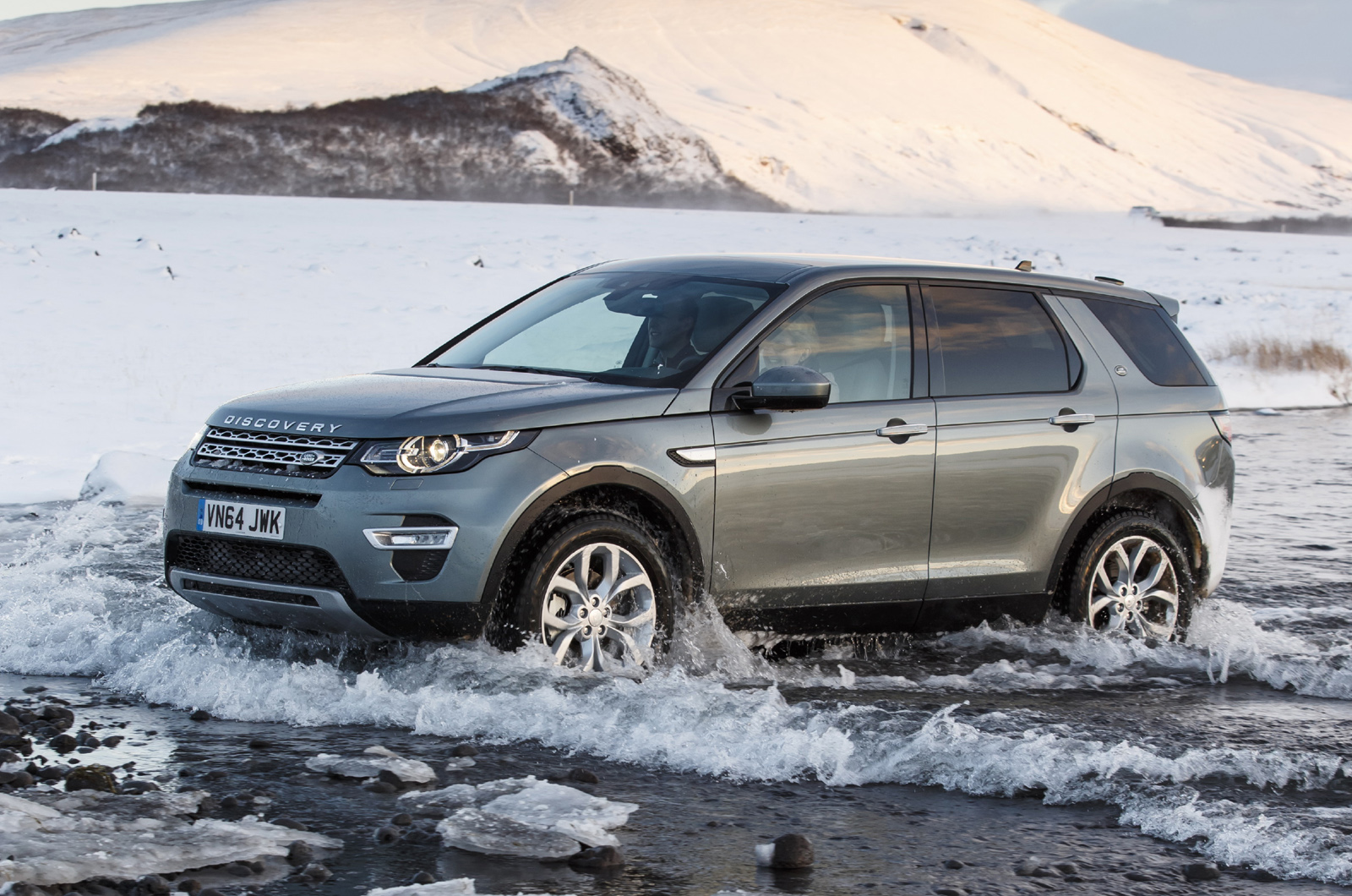 Video Land Rover Discovery Sport review Autocar