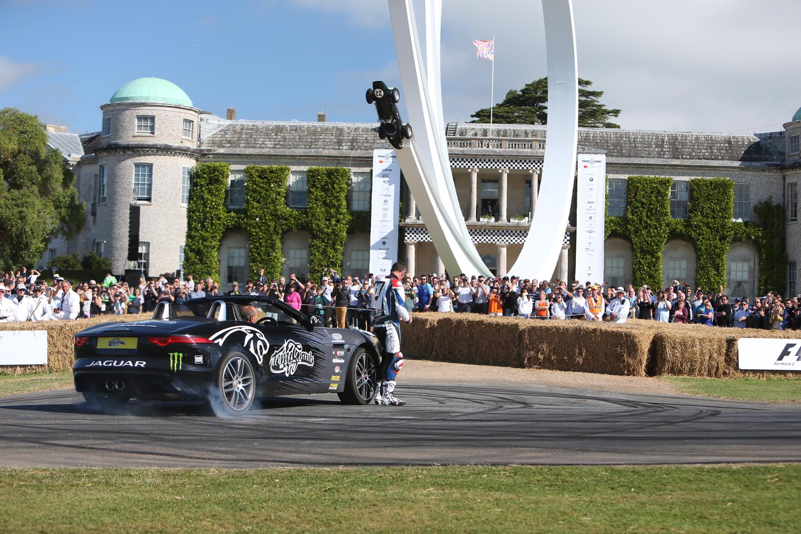 How to drift the Goodwood Motor Circuit