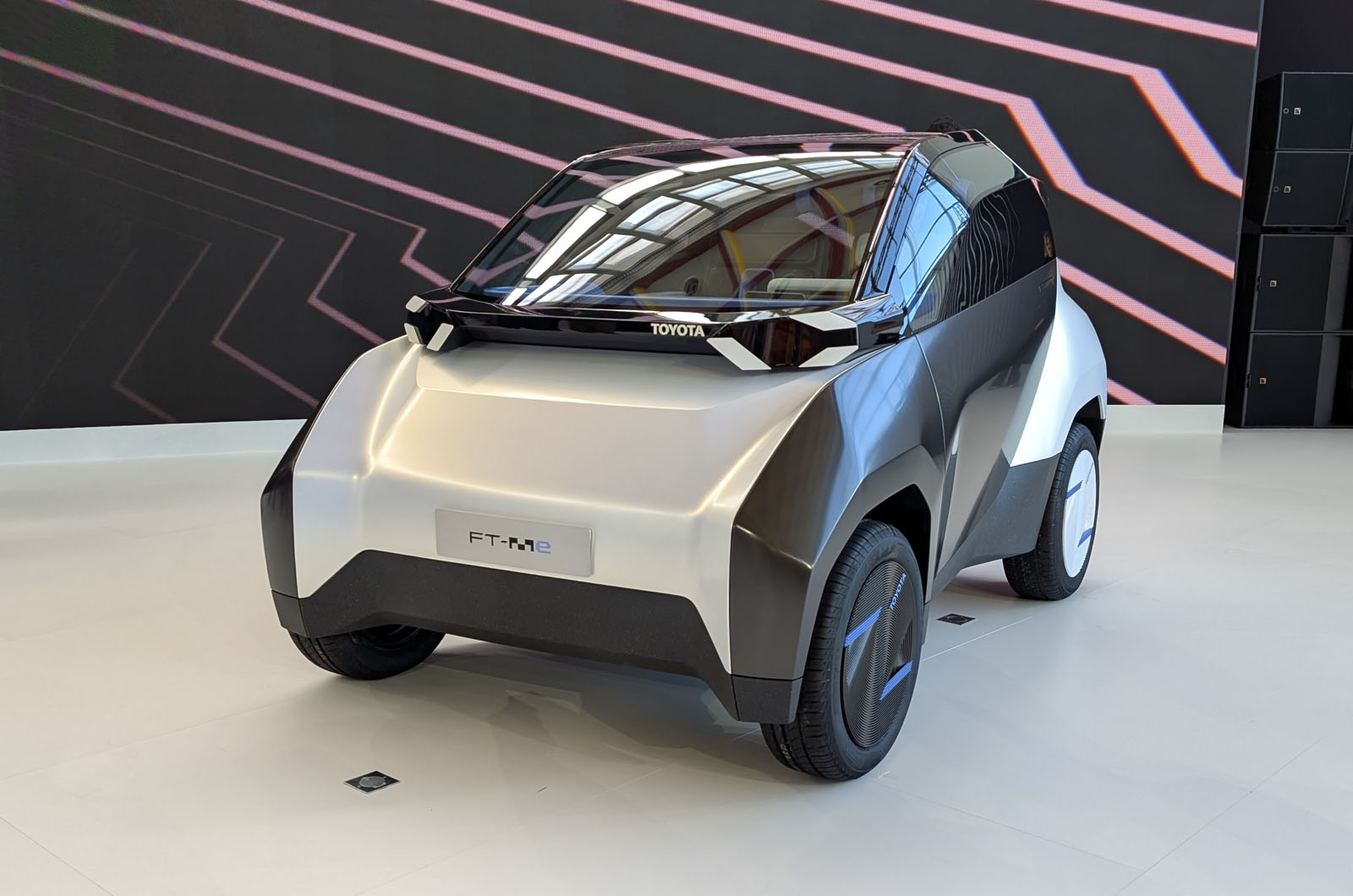 Toyota FT-Me concept previews two-seat Citroen Ami rival