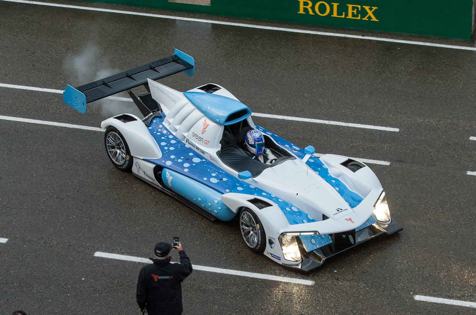 Hydrogen fuel deals cell race car