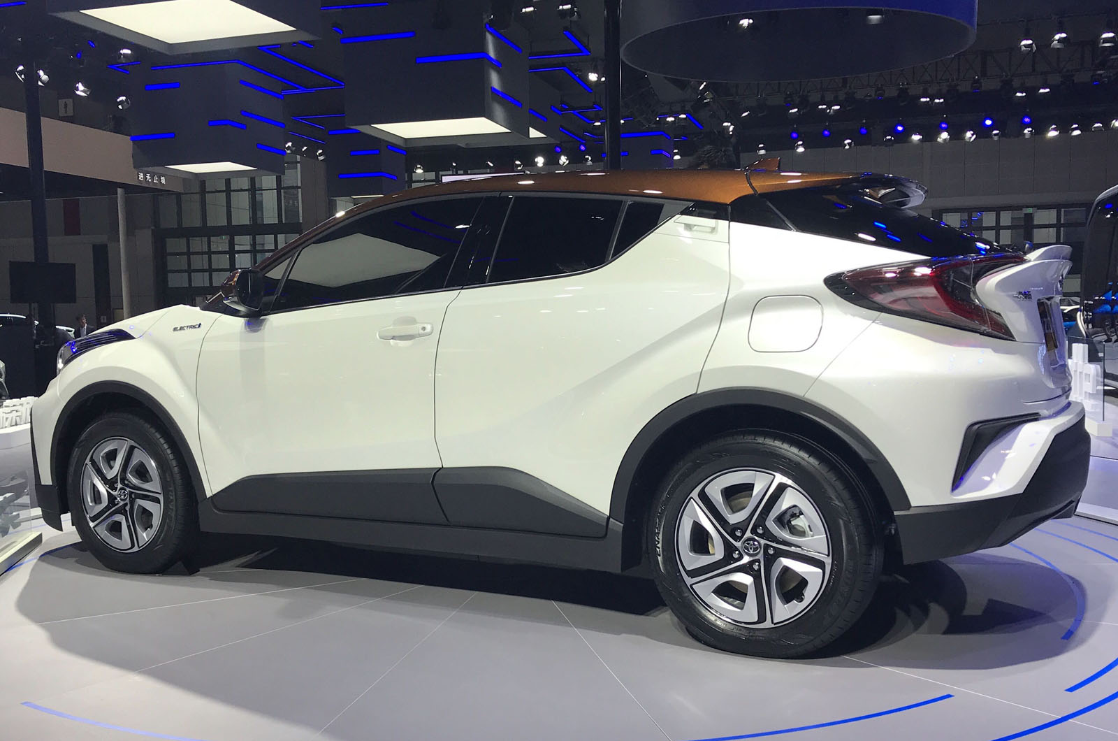 Toyota on sale chr electric