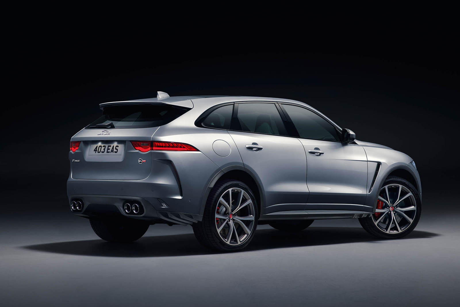 542bhp Jaguar F Pace Svr Squares Up To Porsche Macan Turbo Autocar