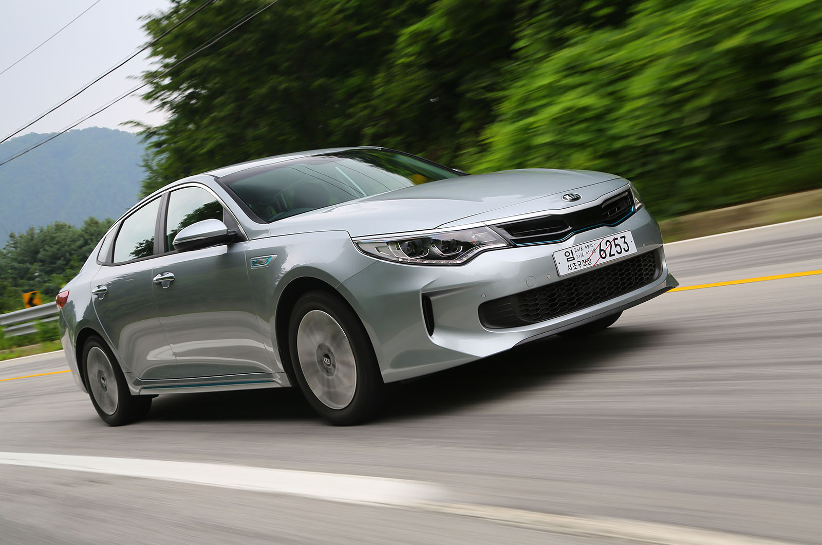 Kia optima plug in hybrid outlet range