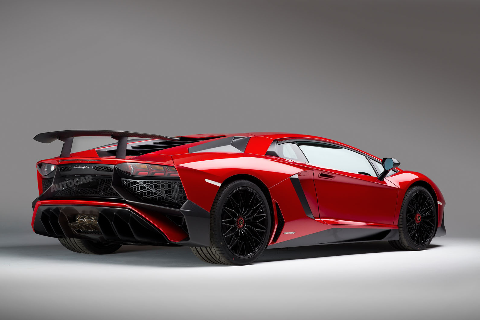 2015 Lamborghini Aventador LP750-4 Superveloce - latest pictures and  details | Autocar