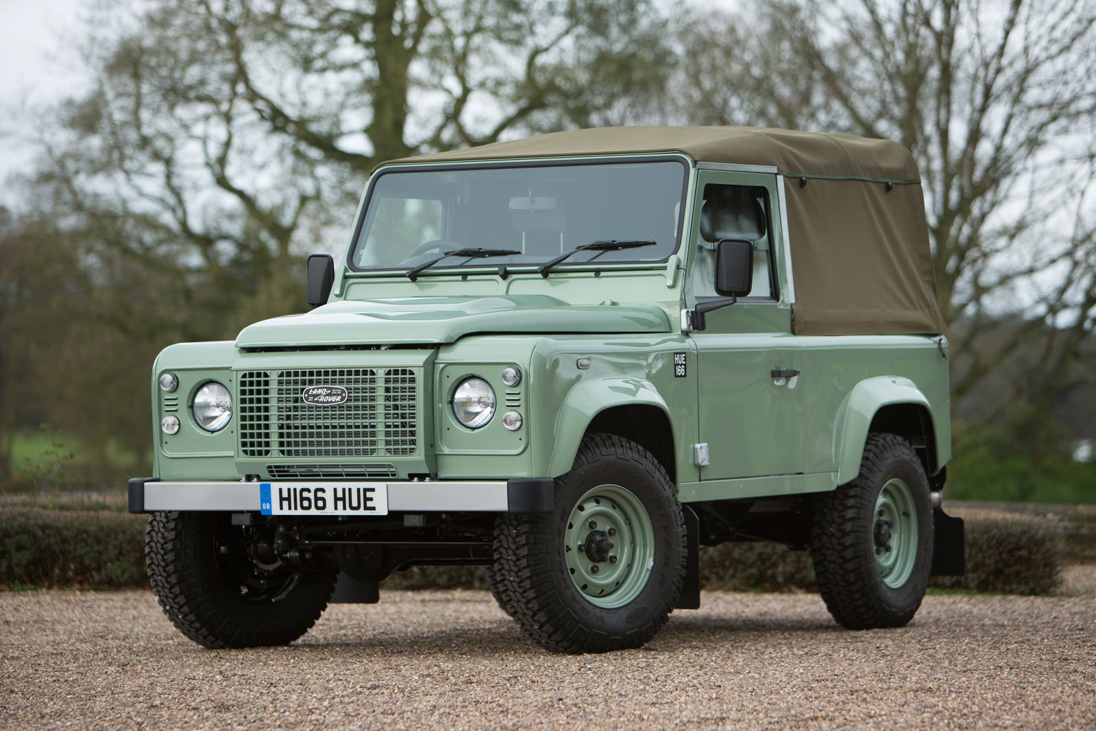 partij Gewoon Boren The last ever Land Rover Defender: full gallery and specifications | Autocar