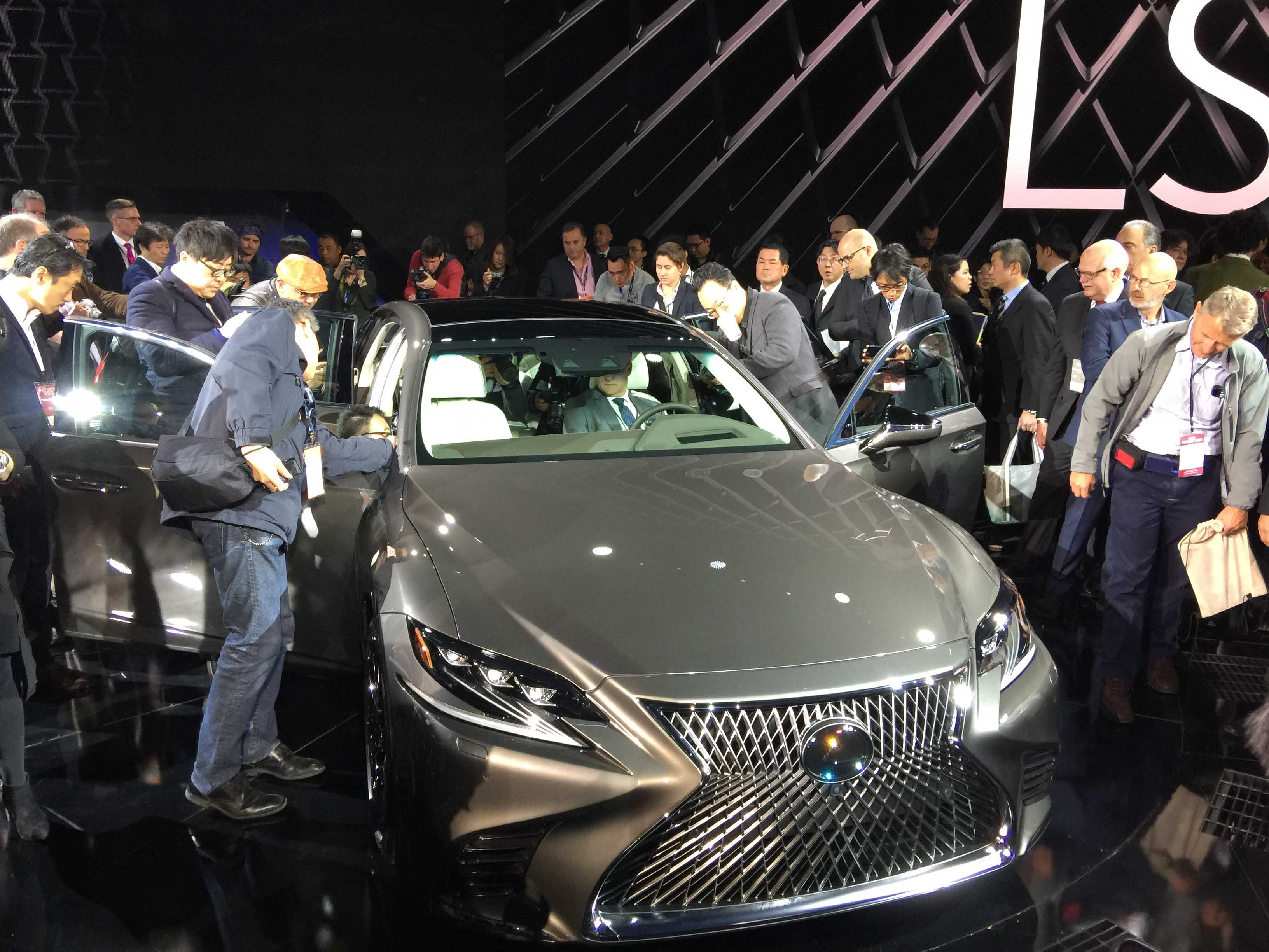 Lexus Ls Flagship Luxury Saloon Priced From 72 595 Autocar