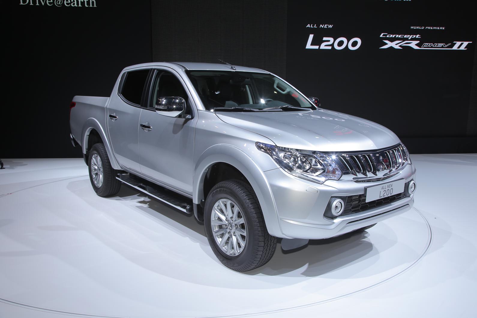 New Mitsubishi L200 unveiled in Geneva