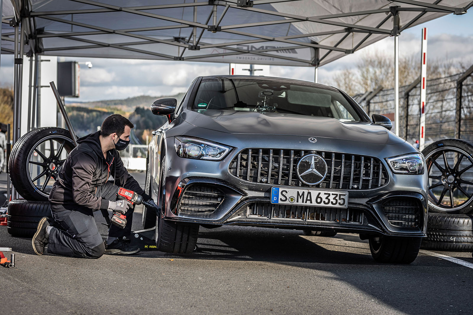 Mercedes Amg Gt 4 Door Coupe Takes Class Nurburgring Record Autocar