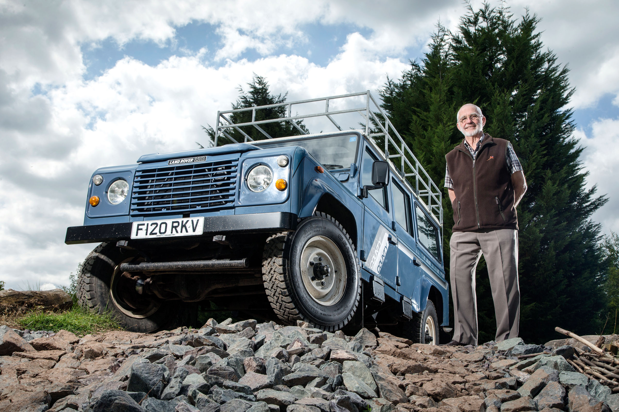 Meeting Mr. Land Rover Defender  Autocar