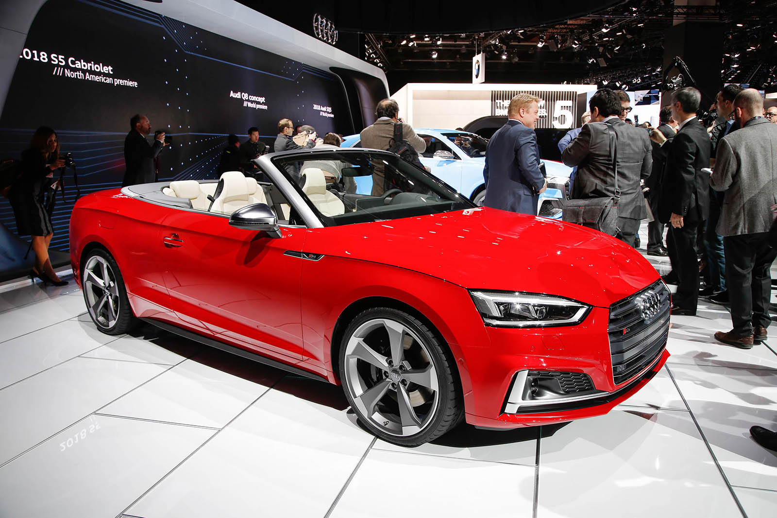 Audi s5 cabriolet электромобиль