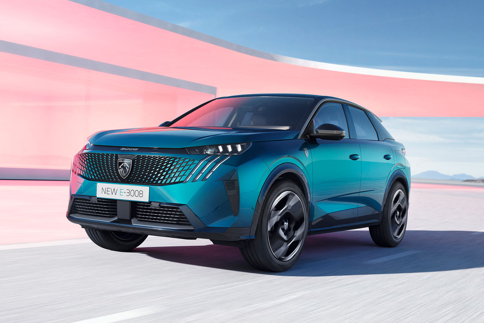 Peugeot 5008 SUV gets a bold new look