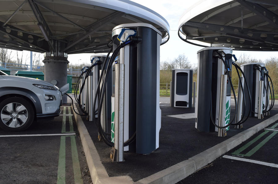 Cost of ultrarapid EV charging increases by almost 50 Autocar