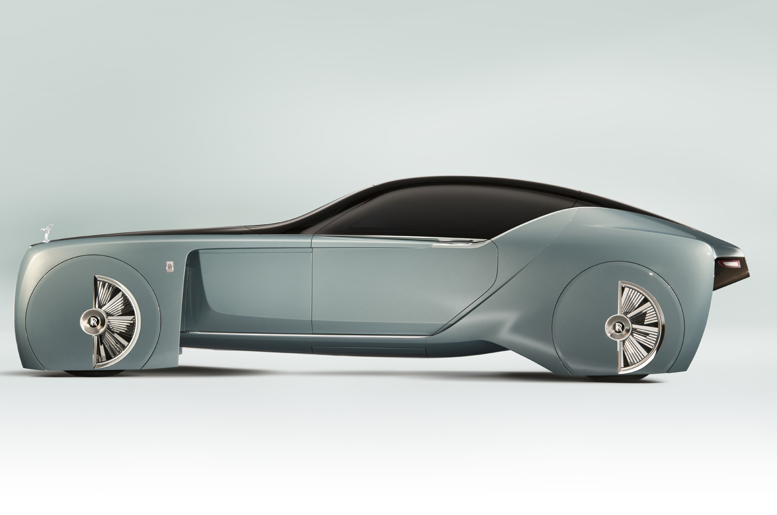 Chiêm ngưỡng các siêu phẩm RollsRoyce và Mini Vision Next 100  Báo Công  an Nhân dân điện tử