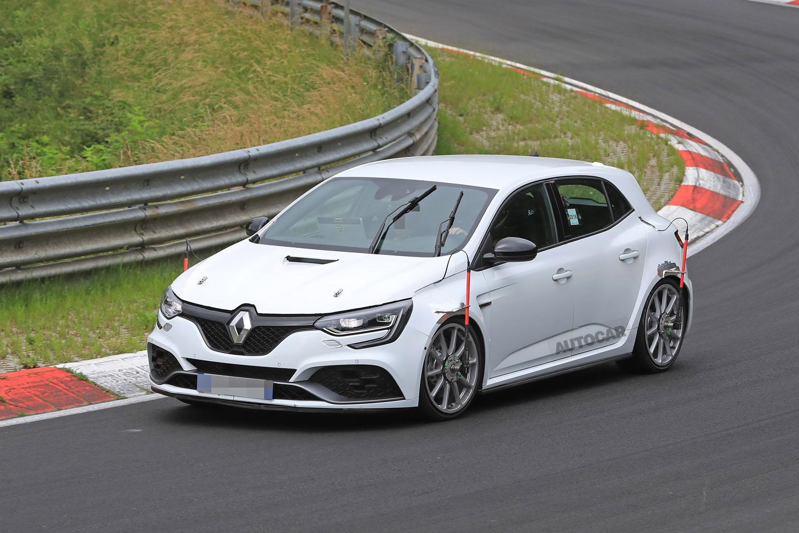 Renault Megane RS 300 to go for for FWD Nurburgring |
