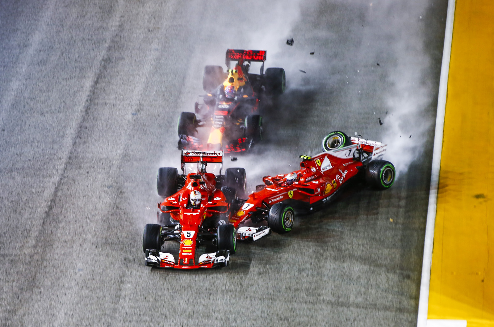 Motorsport Wrap Hamilton Wins In Singapore Vettel Crashes Out Autocar