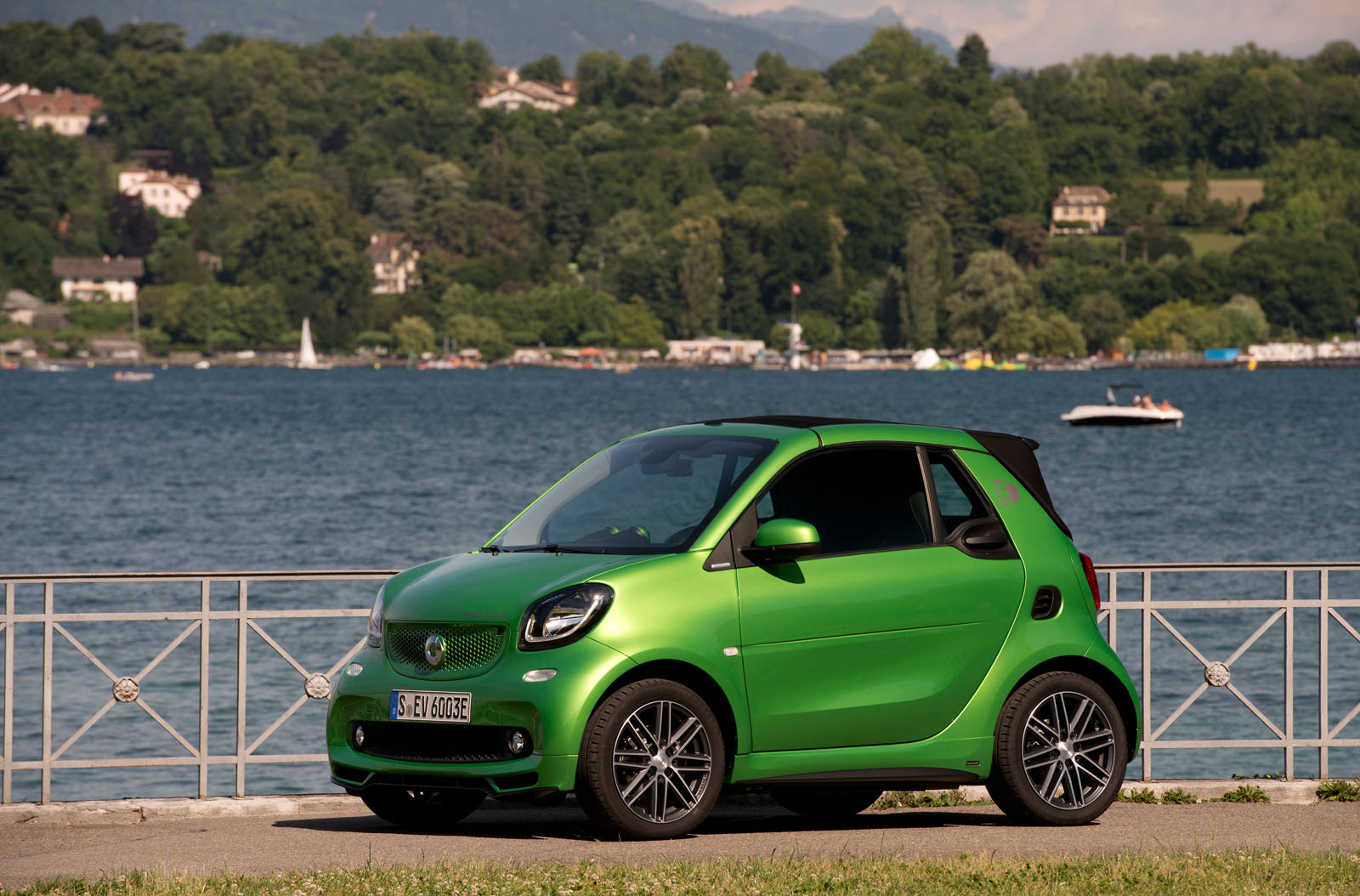 2016 Smart Fortwo Brabus xclusive cabrio first drive