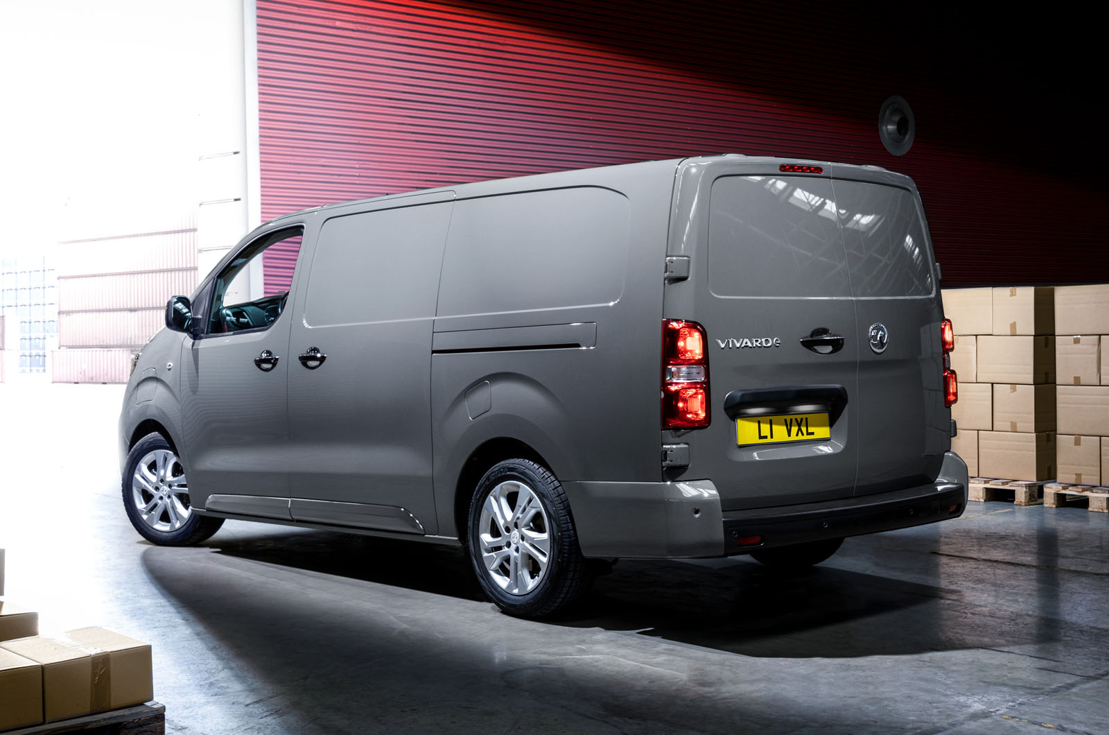 Alt det bedste Uredelighed Udlænding New Vauxhall Vivaro-e electric van revealed with 188-mile range | Autocar