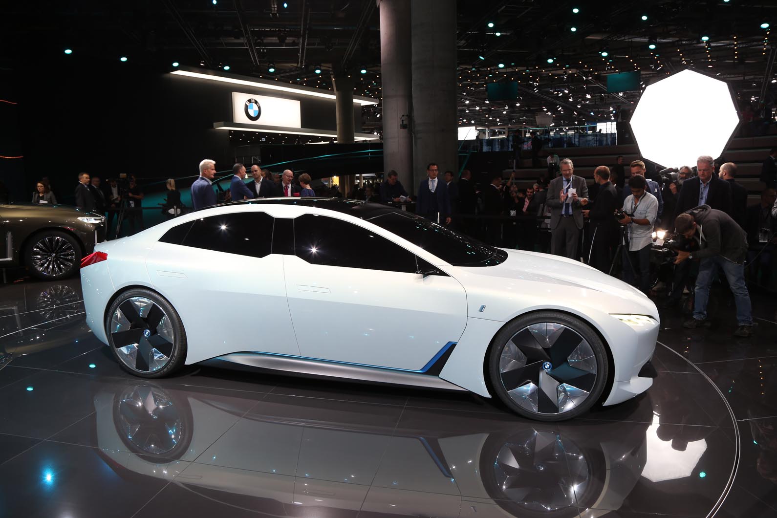 bmw i5 concept