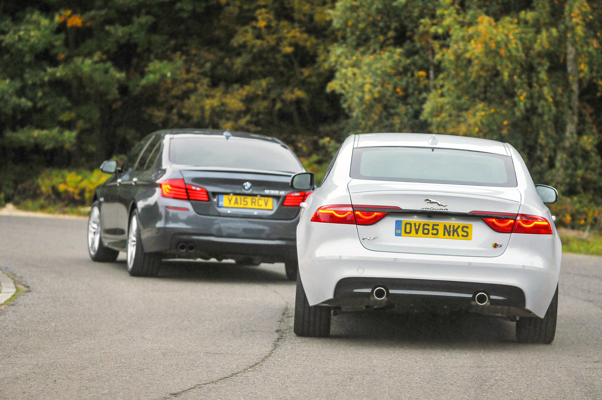 BMW 3 Series vs Jaguar XE Comparison  autoX