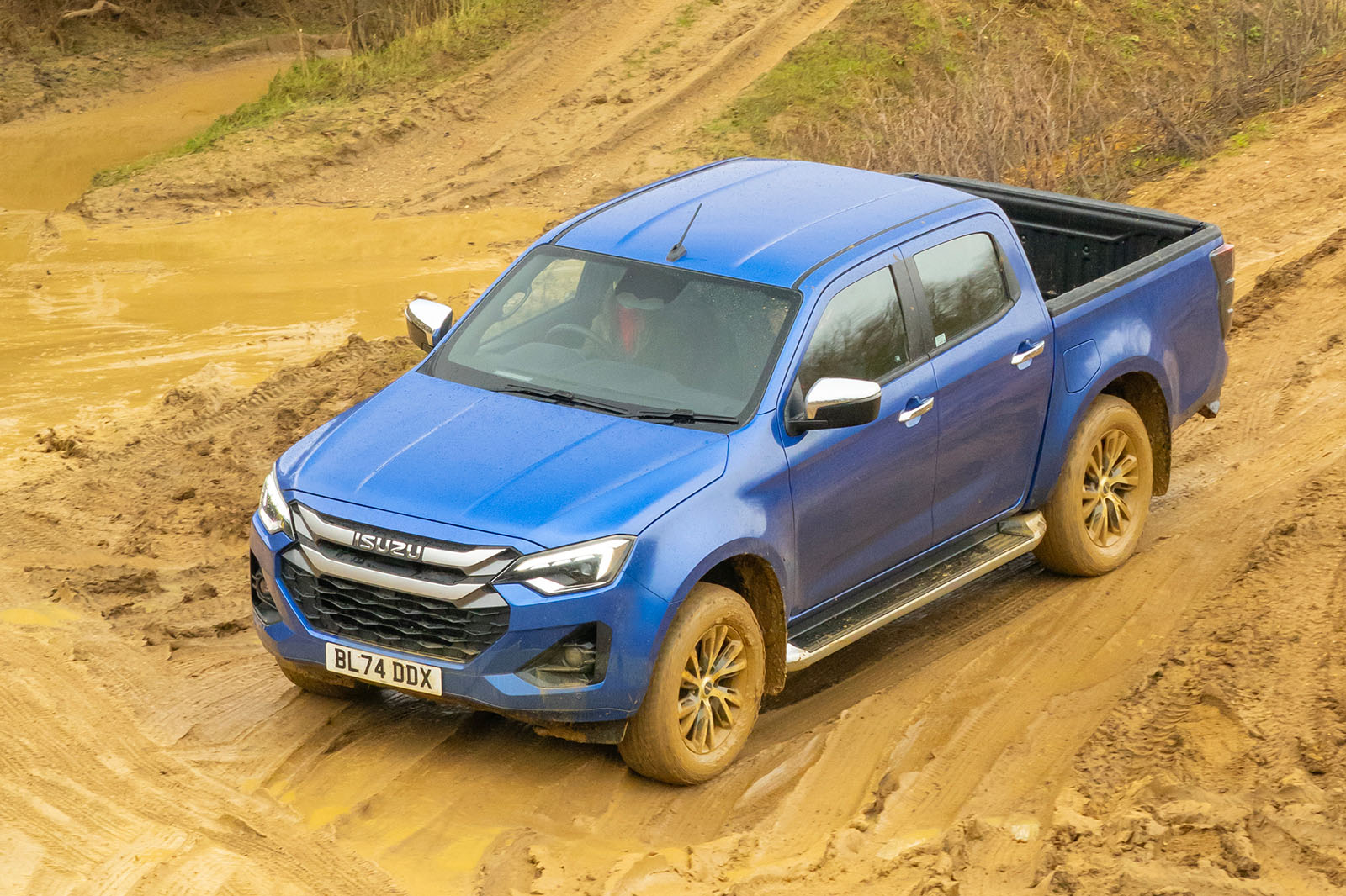 Isuzu D Max avis 2025 015 off road