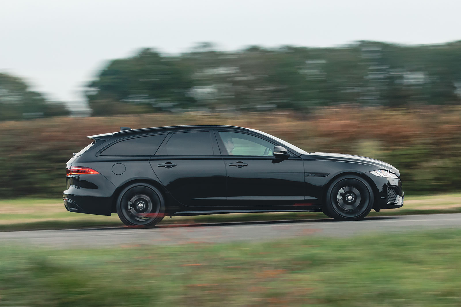 Jaguar XF Sportbrake side